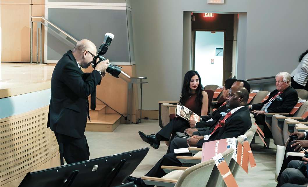 Trade delegation meeting during an ATIGS event